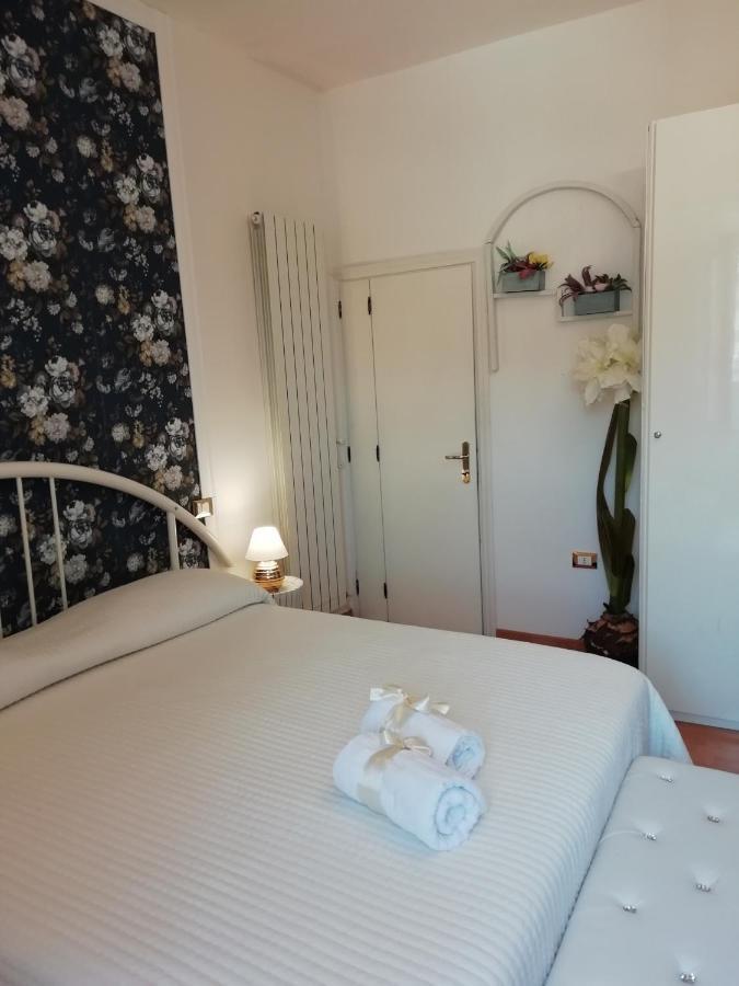 Bed and Breakfast Le Pinelle Терни Экстерьер фото
