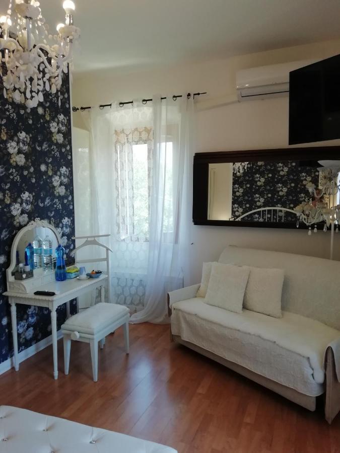 Bed and Breakfast Le Pinelle Терни Экстерьер фото