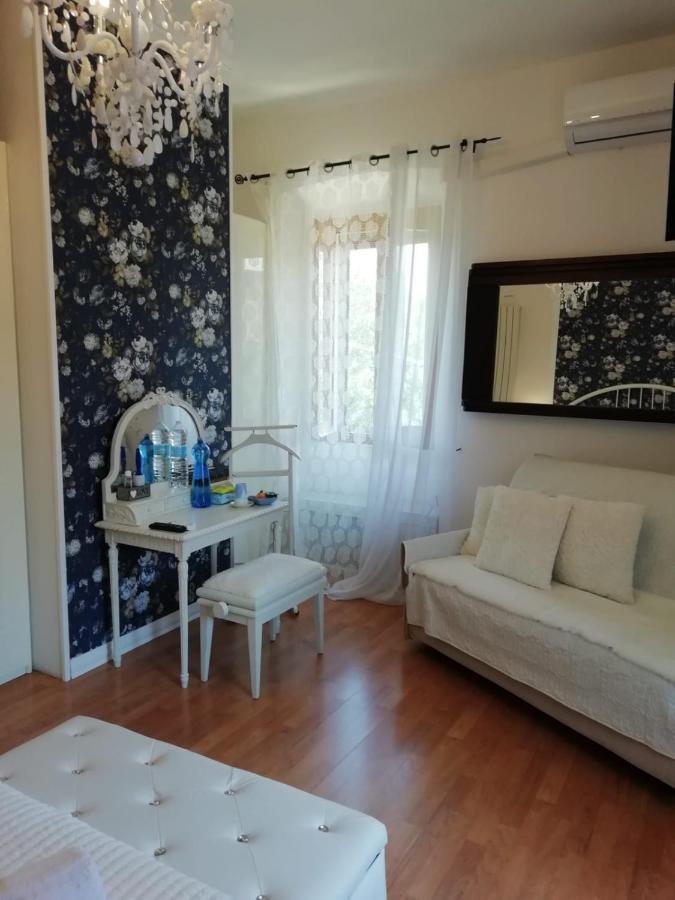 Bed and Breakfast Le Pinelle Терни Экстерьер фото